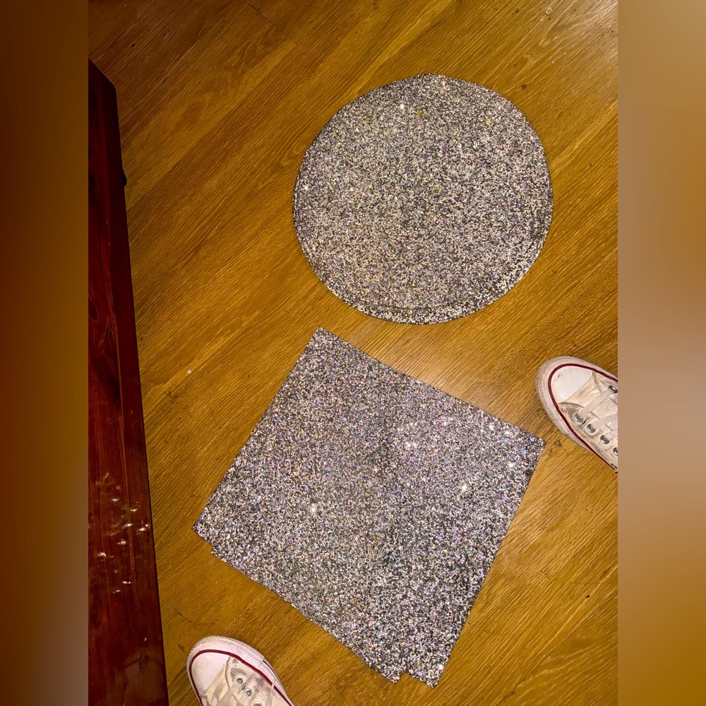 6 piece set of Silver Sparkle rhinestoney placemats.